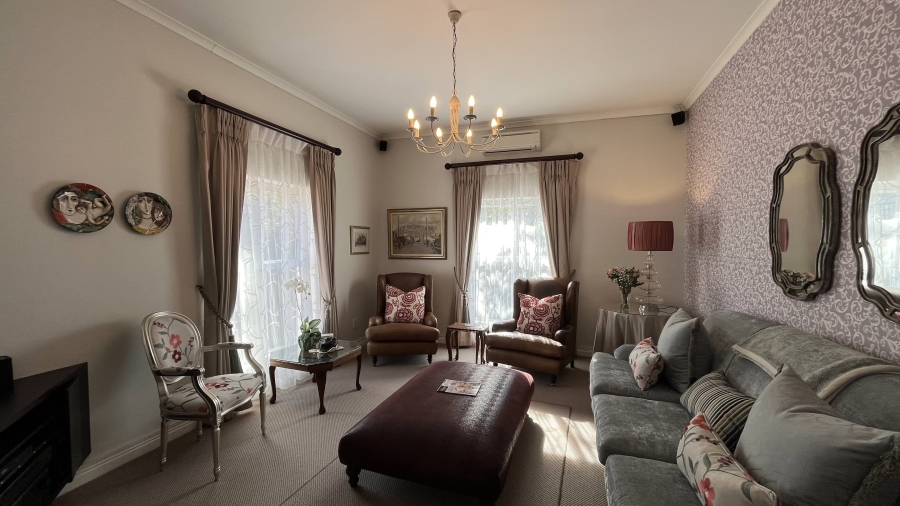 3 Bedroom Property for Sale in Van Riebeeckshof Western Cape